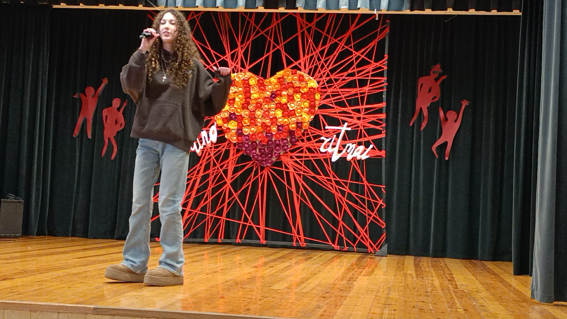 Mūsų gimnazijos 9 kl. moksleivė Kotryna Čepkauskaitė dalyvavo (2026-02-12d.) Kauno m. ir rajono mokinių muzikos ir šokio festivalyje „Valentino ritma“, vykusiame J. Urbšio progimnazijoje